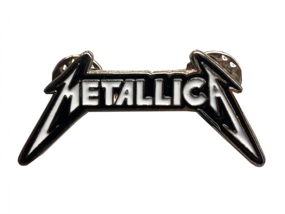 Pin Metallica letras en blanco