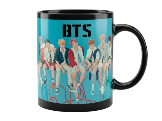 Taza BTS negra